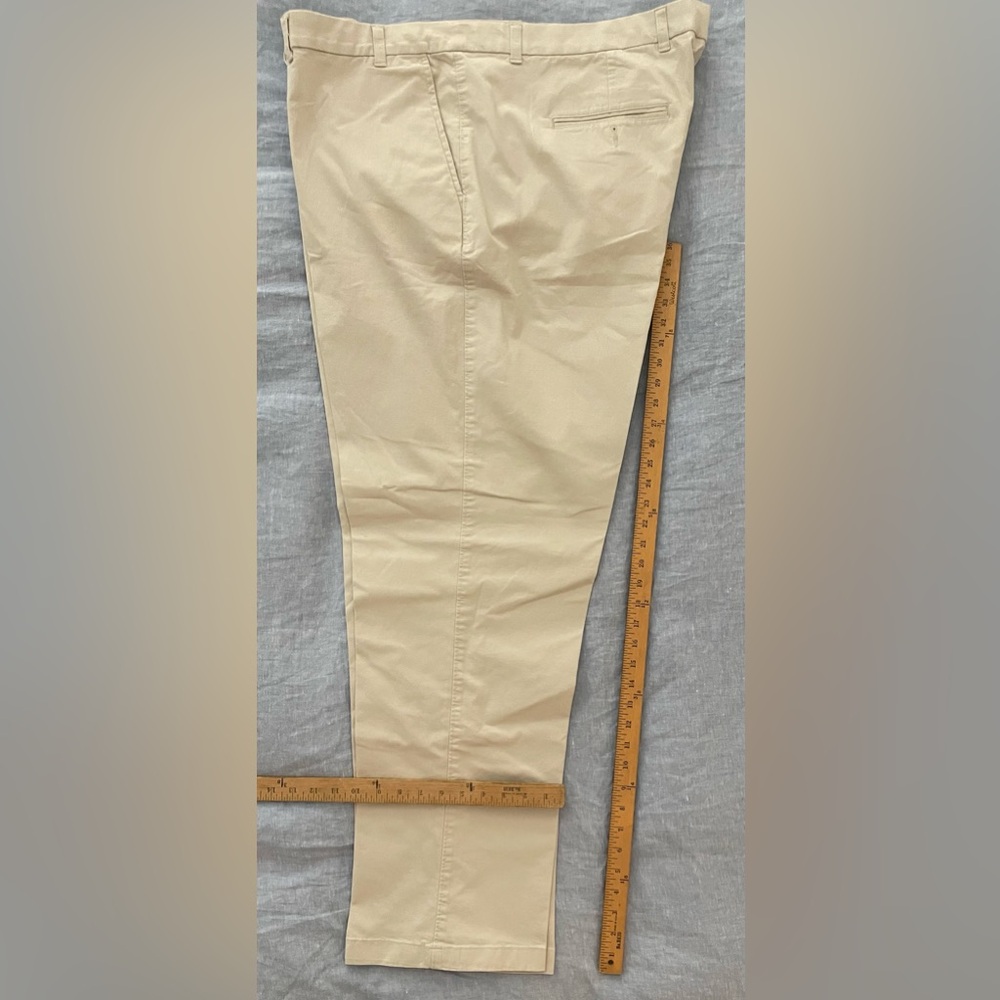Men’s Cream Colored Pant 50x32 ROUNDTREE & YORKE (Dillards) Excellent Condition